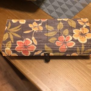 6pack of essential oils!